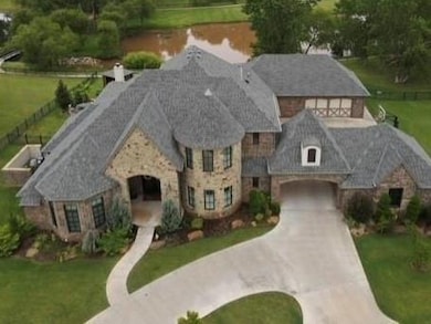 21747 Coffee Tree Cir, Edmond, OK 73012 - photo 3