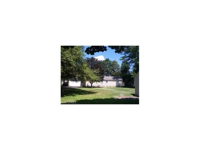 8759 Usher Rd, Olmsted Falls, OH 44138 - photo 3