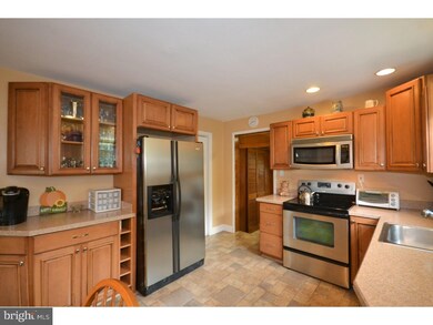 5 Lawnton Rd, Norristown, PA 19401 - photo 3