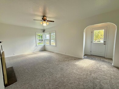 1715 SE Marshall St, Albert Lea, MN 56007 - photo 6