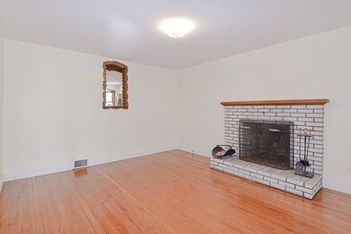 6 Greene St unit A, Hopedale, MA 01747 - photo 4