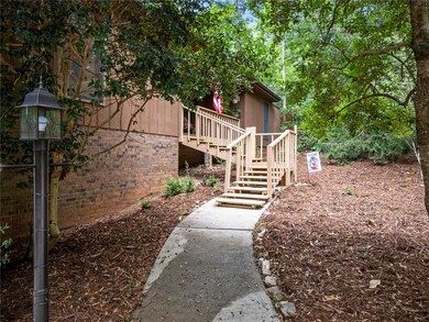walk way to front entrance