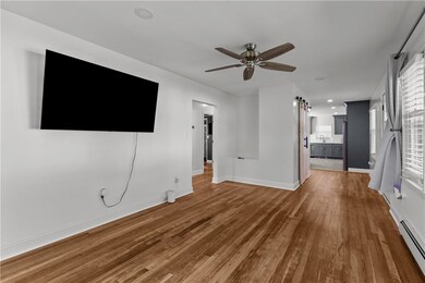 12 Phillips Ave, Middletown, RI 02842 - photo 7