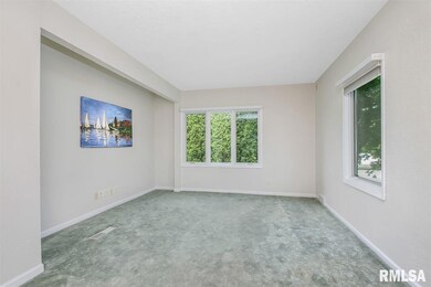 1306 W 38th St, Davenport, IA 52806 - photo 6
