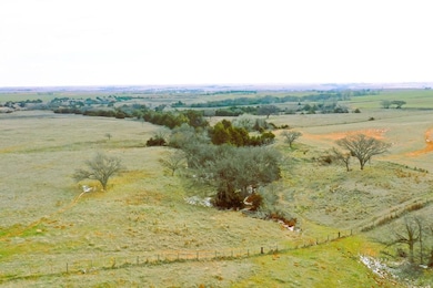 0 Rr N2315, Clinton, OK 73601 - photo 2