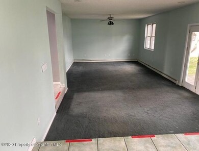 924 Clearview Rd, Moscow, PA 18444 - photo 5