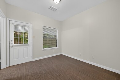 4413 Koehler St unit C, Houston, TX 77007 - photo 5