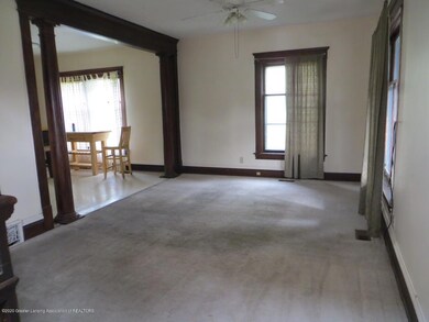 608 W Lapeer St, Lansing, MI 48933 - photo 2
