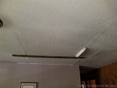 605 S 4th St, Eufaula, OK 74432 - photo 6