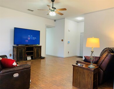 8455 Gibbs Dr, Fort Worth, TX 76108 - photo 5