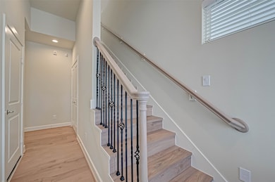 142 Knights Bridge Park Ln, Houston, TX 77018 - photo 5