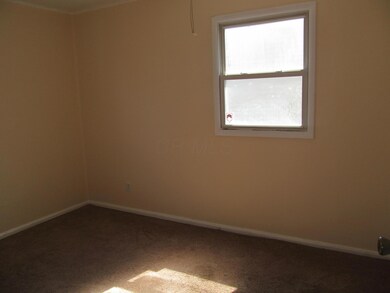 121 Saint Christopher Ln, Columbus, OH 43213 - photo 7