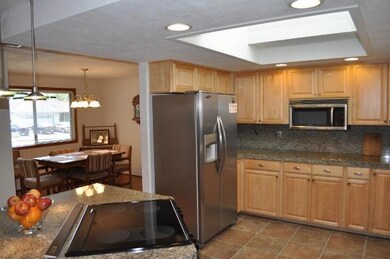 2721 Roberts Rd, Medford, OR 97504 - photo 3