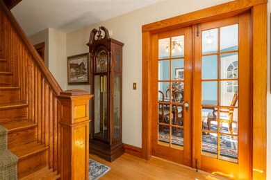 33 Miller Ave, Portsmouth, NH 03801 - photo 5