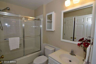 46880 Clarion Terrace unit 100, Sterling, VA 20164 - photo 3