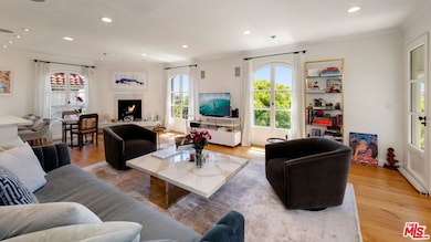 9249 Burton Way unit 501, Beverly Hills, CA 90210 - photo 3