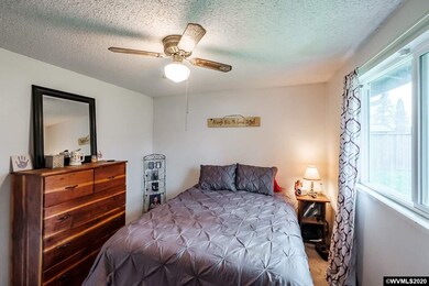 38797 N Ash St, Scio, OR 97374 - photo 7