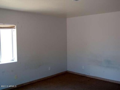 023-308665  - Living Room II