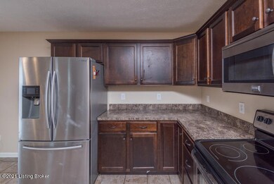 11717 Taylor Rae Dr, Louisville, KY 40229 - photo 7