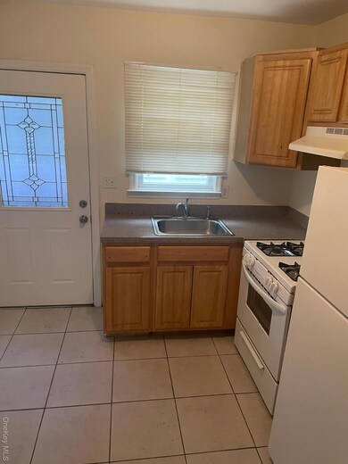 22 Franklin St unit 22D, Franklin Square, NY 11010 - photo 7