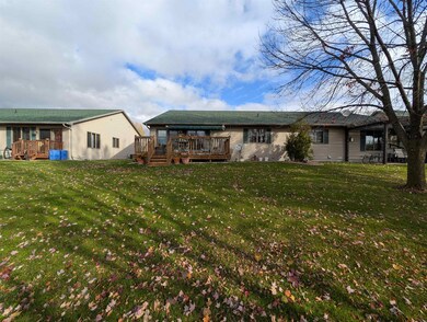 114 E North Water St, New London, WI 54961 - photo 3