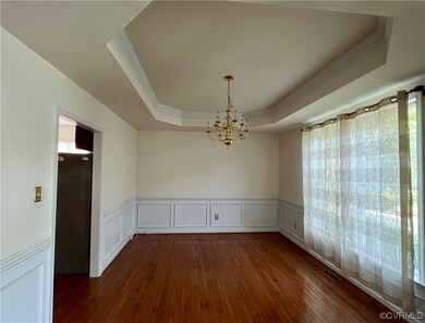 Recessed tray