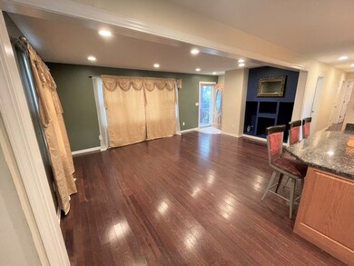 163 Kings Rd, Carpentersville, IL 60110 - photo 2