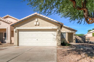 2146 E Robin Ln Phoenix AZ-large-001-2-E