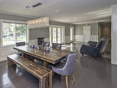 005_Formal Dining