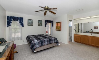 8162 E Meseto Ave-large-013-011-8162 E M