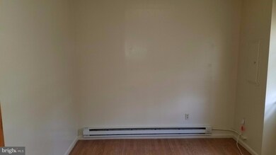 270 N Washington St unit F/G, Berkeley Springs, WV 25411 - photo 6