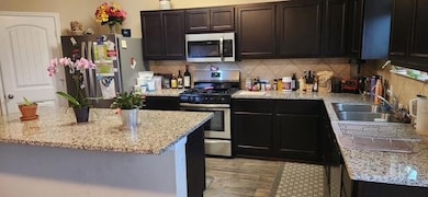 132 Cibolo Creek Dr, Kyle, TX 78640 - photo 4