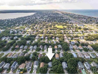 Easy access to the sound (on left) and the ocean (