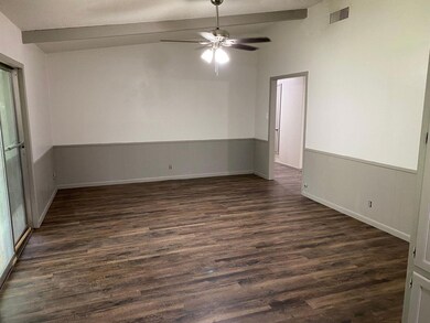 1216 Briarwood Dr, Cleburne, TX 76033 - photo 4