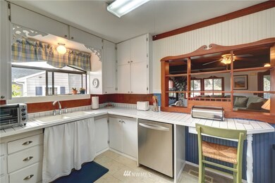 1337 Pioneer St, Enumclaw, WA 98022 - photo 6