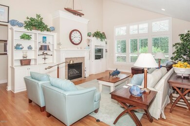 6 - Living Room - View 3 (1280x850)