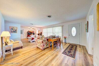 living room & foyer