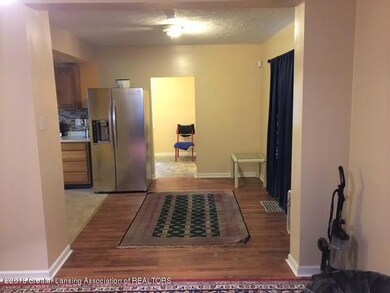 Dining area/Kitchen