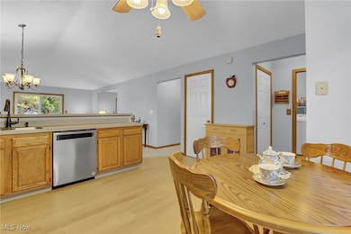 6321 W 130th St, Parma Heights, OH 44130 - photo 5