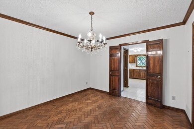 3925 Gresham Cir N, Saint Paul, MN 55128 - photo 7