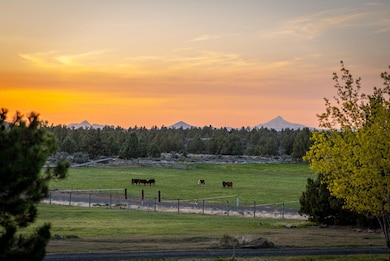 22311 Mcardle Rd, Bend, OR 97702 - photo 4