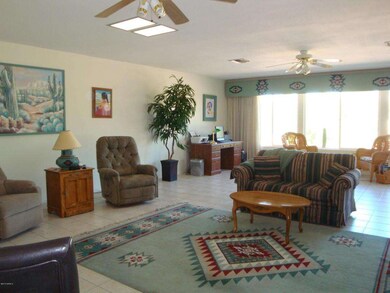 6 VERY LARGE FAMILY RM