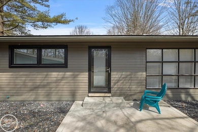 1765 E Predmore Rd, Oakland, MI 48363 - photo 4