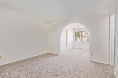 530 W Posada Ave, Mesa, AZ 85210 - photo 2