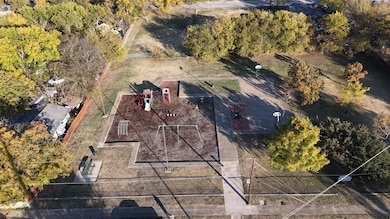 4009 Hammerly Dr, Dallas, TX 75212 - photo 4