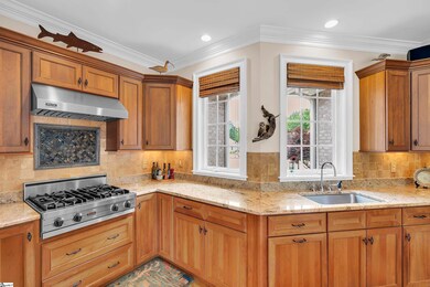 422 Hunters Cir, Greenville, SC 29617 - photo 4