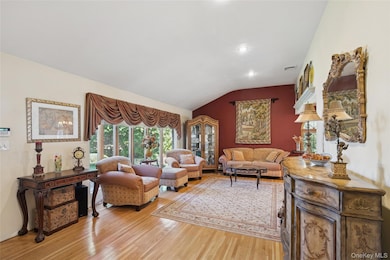 3 Wood Ln, Plainview, NY 11803 - photo 3