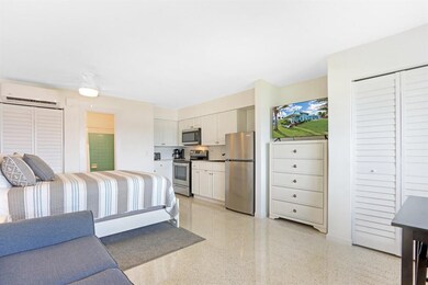 2725 NE Indian River Dr unit 5, Jensen Beach, FL 34957 - photo 2
