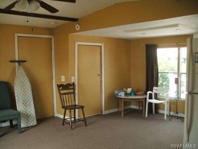 living room, dining room area
