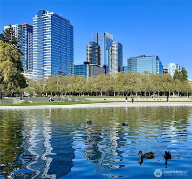 511 100th Ave NE unit 111, Bellevue, WA 98004 - photo 2